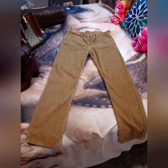 Levi's Denim - NWT Levi's corduroy jeans-pants